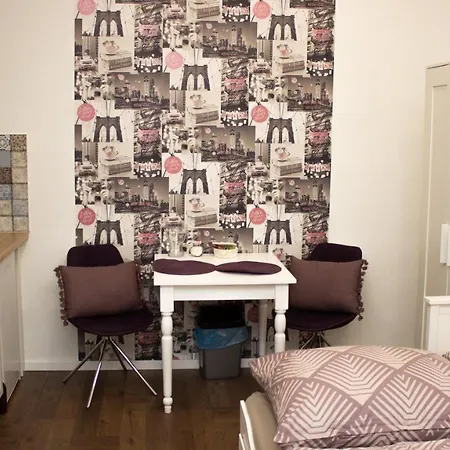 Apartment Black Stilt B1 *