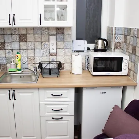 Black Stilt B1 Apartment *